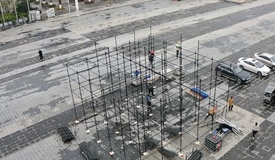 舞台搭建中！2025贵阳路边音乐会跨年嘉年华进入倒计时
