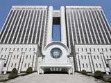韩国前总统尹锡悦涉“内乱罪”审理继续进行 法庭内场景首度公开